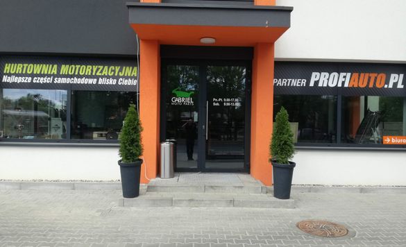 Zdjęcia sklep samochodowy GABRIEL MOTO PARTS w Łódź