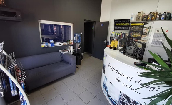 Zdjęcia warsztat samochodowy ProfiAuto Serwis Patrycarro w Płock
