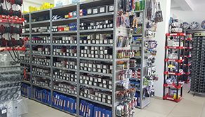 Zdjęcia sklep samochodowy Lim Cars S.C. w Limanowa